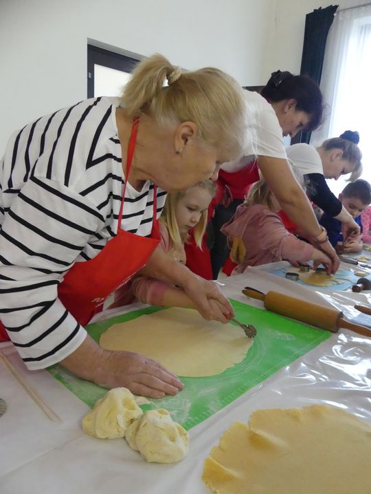 Gm. Kraśniczyn. Słodkie warsztaty kulinarne z KGW Brzeziny Gm. Kraśniczyn. Słodkie warsztaty kulinarne z KGW Brzeziny