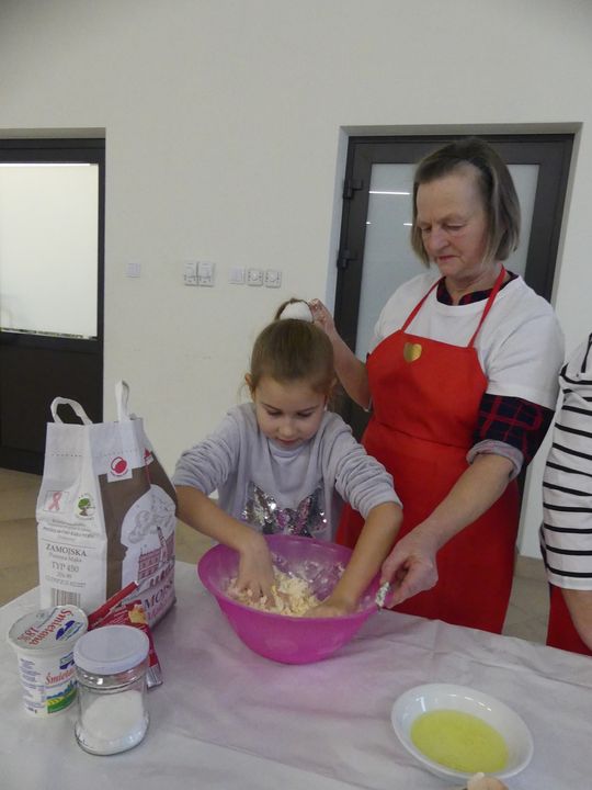 Gm. Kraśniczyn. Słodkie warsztaty kulinarne z KGW Brzeziny Gm. Kraśniczyn. Słodkie warsztaty kulinarne z KGW Brzeziny