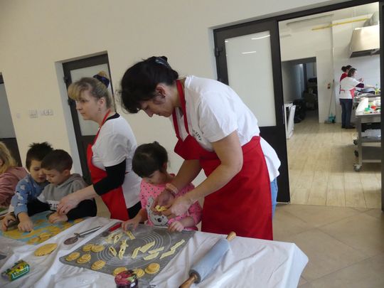 Gm. Kraśniczyn. Słodkie warsztaty kulinarne z KGW Brzeziny Gm. Kraśniczyn. Słodkie warsztaty kulinarne z KGW Brzeziny