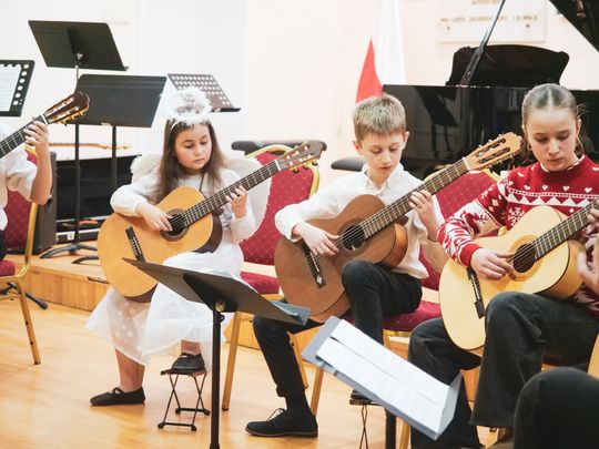 Koncert kolęd w Szkole Muzycznej I i II st. w Krasnymstawie Koncert kolęd w Szkole Muzycznej I i II st. w Krasnymstawie