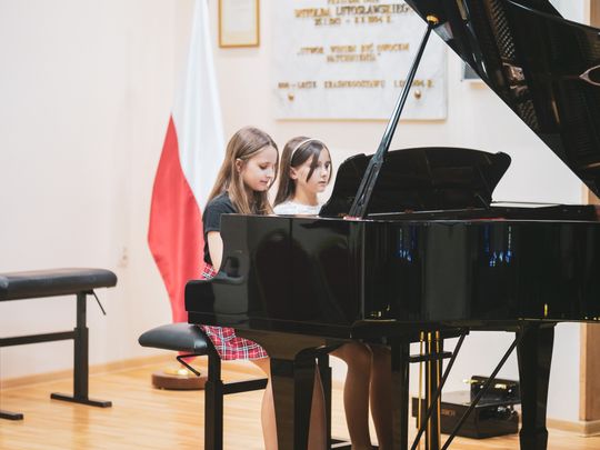 Koncert kolęd w Szkole Muzycznej I i II st. w Krasnymstawie Koncert kolęd w Szkole Muzycznej I i II st. w Krasnymstawie