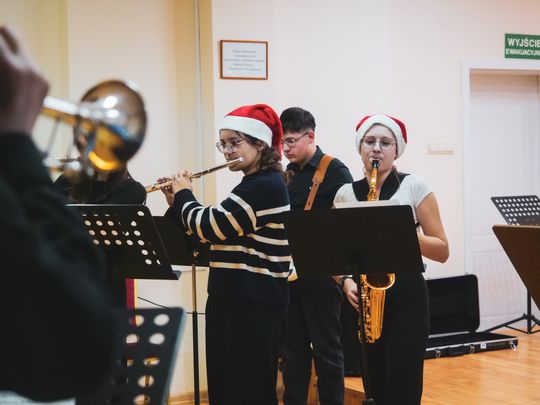 Koncert kolęd w Szkole Muzycznej I i II st. w Krasnymstawie Koncert kolęd w Szkole Muzycznej I i II st. w Krasnymstawie