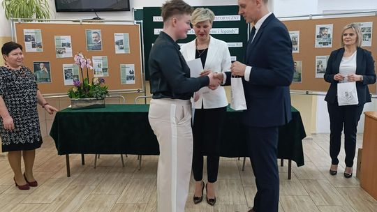 Gm. Chełm. XXII Powiatowy Konkurs Historyczny pn. „Józef Piłsudski - człowiek czynu i legendy” [GALERIA ZDJĘĆ]