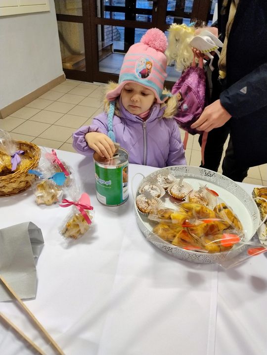 Chełm. Kiermasz dla Szymonka w Przedszkolu Miejskim nr 12 [GALERIA ZDJĘĆ]