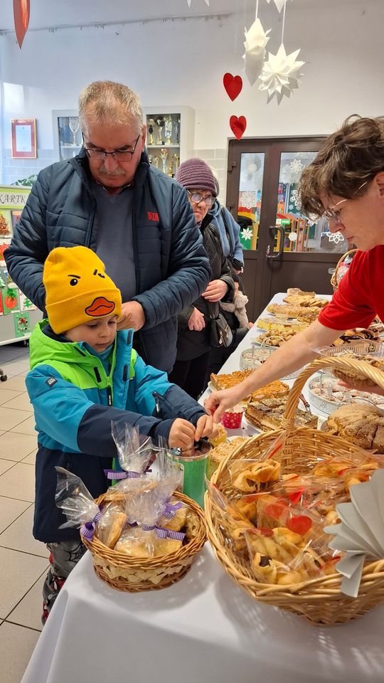 Chełm. Kiermasz dla Szymonka w Przedszkolu Miejskim nr 12 [GALERIA ZDJĘĆ]