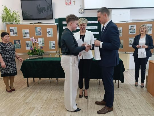 Gm. Chełm. XXII Powiatowy Konkurs Historyczny pn. „Józef Piłsudski - człowiek czynu i legendy” [GALERIA ZDJĘĆ]