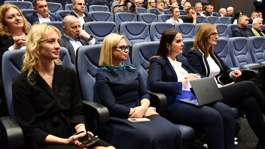 Krasnostawskie Forum Biznesu 2025. Liderzy wymienili się doświadczeniami [GALERIA ZDJĘĆ]