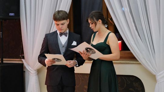 Studniówka 2025 - I Liceum Ogólnokształcące w Chełmie [GALERIA ZDJĘĆ]