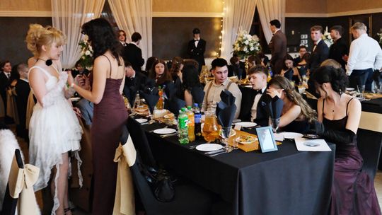 Studniówka 2025 - I Liceum Ogólnokształcące w Chełmie [GALERIA ZDJĘĆ]