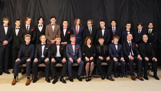 Studniówka 2025 - I Liceum Ogólnokształcące w Chełmie [GALERIA ZDJĘĆ]