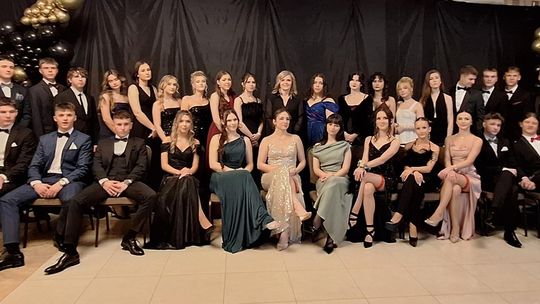 Studniówka 2025 - I Liceum Ogólnokształcące w Chełmie [GALERIA ZDJĘĆ]