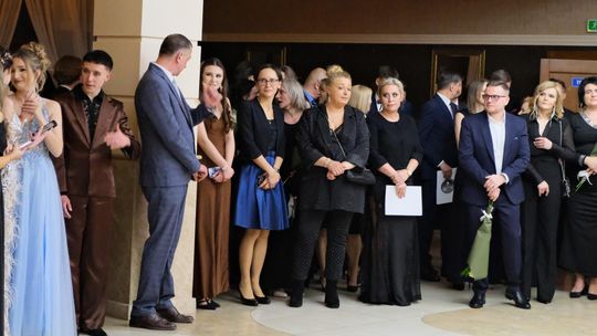 Studniówka 2025 - I Liceum Ogólnokształcące w Chełmie [GALERIA ZDJĘĆ]