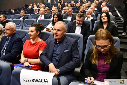 Krasnostawskie Forum Biznesu 2025. Liderzy wymienili się doświadczeniami [GALERIA ZDJĘĆ]