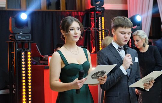 Studniówka 2025 - I Liceum Ogólnokształcące w Chełmie [GALERIA ZDJĘĆ]