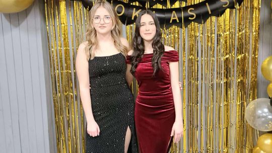 Chełm. Bal ósmoklasistów ze Szkoły Podstawowej nr 1 w Chełmie [GALERIA ZDJĘĆ]