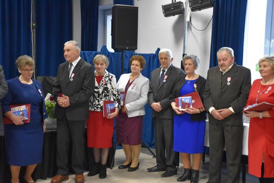 Gm. Fajsławice. Szczęśliwe pary świętowały Złote i Diamentowe Gody [GALERIA ZDJĘĆ]