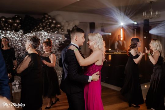 Studniówka Zespół Szkół Nr 2 im. Bartosza Głowackiego w Krasnymstawie Studniówka Zespół Szkół Nr 2 im. Bartosza Głowackiego w Krasnymstawie