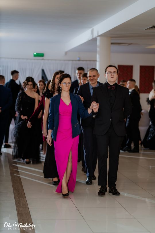 Studniówka Zespół Szkół Nr 2 im. Bartosza Głowackiego w Krasnymstawie Studniówka Zespół Szkół Nr 2 im. Bartosza Głowackiego w Krasnymstawie