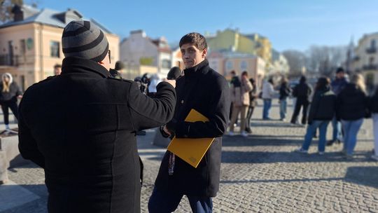 Chełm. Protest przeciw zmianom w chełmskiej oświacie [GALERIA ZDJĘĆ]