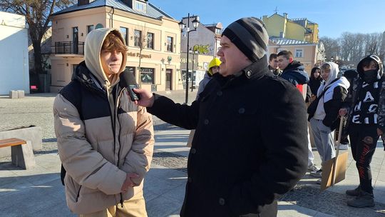 Chełm. Protest przeciw zmianom w chełmskiej oświacie [GALERIA ZDJĘĆ]
