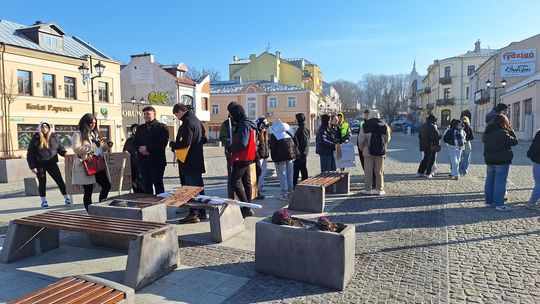 Chełm. Protest przeciw zmianom w chełmskiej oświacie [GALERIA ZDJĘĆ]