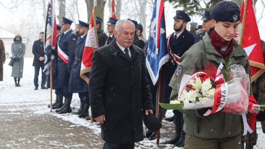 Chełm. Upamiętnili Żołnierzy Armii Krajowej [ZDJĘCIA]