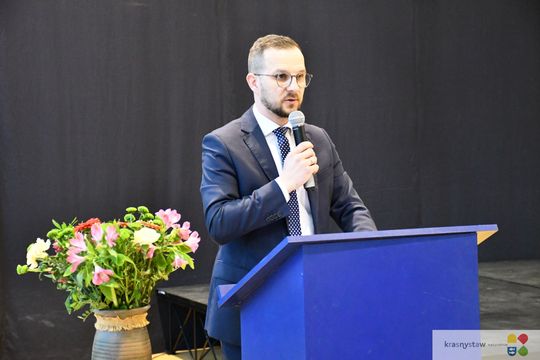 Krasnystaw. Zdolni i utalentowani dostali stypendia od burmistrza [GALERIA ZDJĘĆ]