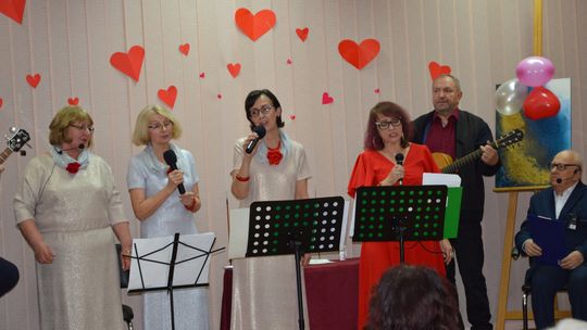 Walentynki w Miejskiej Bibliotece Publicznej w Krasnymstawie [GALERIA ZDJĘĆ]