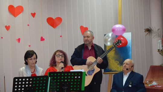 Walentynki w Miejskiej Bibliotece Publicznej w Krasnymstawie [GALERIA ZDJĘĆ]