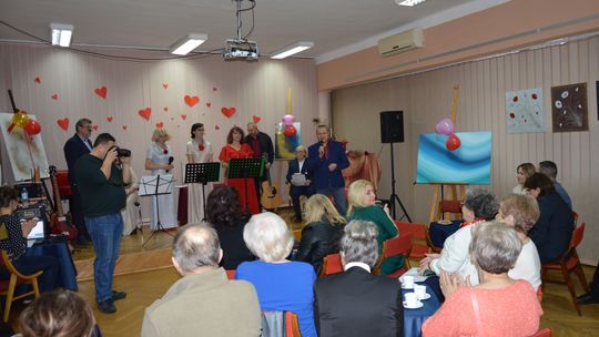 Walentynki w Miejskiej Bibliotece Publicznej w Krasnymstawie [GALERIA ZDJĘĆ]