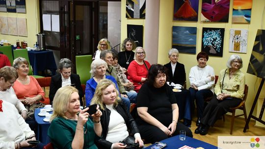 Walentynki w Miejskiej Bibliotece Publicznej w Krasnymstawie [GALERIA ZDJĘĆ]