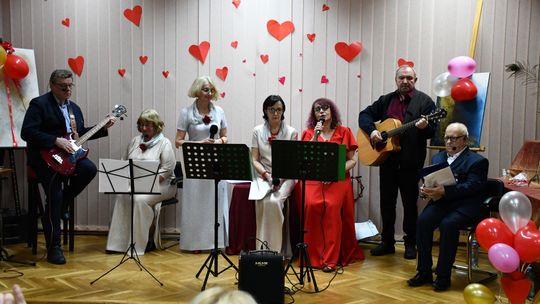Walentynki w Miejskiej Bibliotece Publicznej w Krasnymstawie [GALERIA ZDJĘĆ]