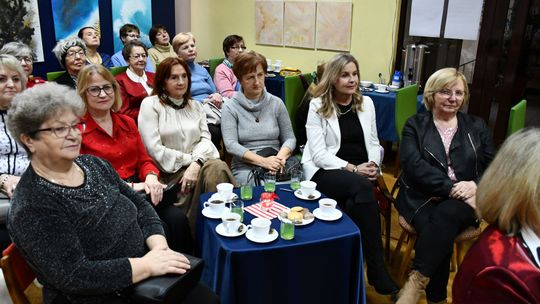 Walentynki w Miejskiej Bibliotece Publicznej w Krasnymstawie [GALERIA ZDJĘĆ]