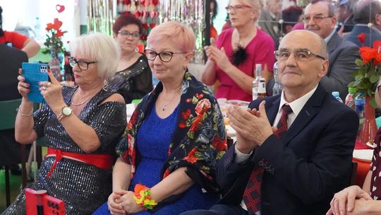Seniorzy z "Oazy Radości" celebrują miłość! [GALERIA ZDJĘĆ]
