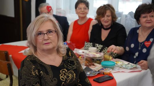 Seniorzy z "Oazy Radości" celebrują miłość! [GALERIA ZDJĘĆ]