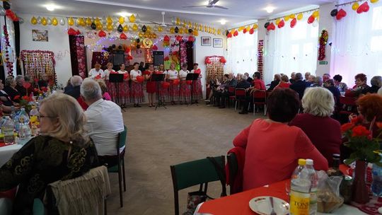 Seniorzy z "Oazy Radości" celebrują miłość! [GALERIA ZDJĘĆ]