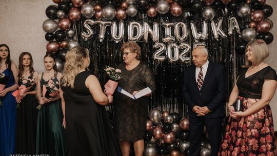 Studniówka 2025 - Zespół Szkół nr 1 im. Tadeusza Kościuszki w Krasnymstawie [GALERIA ZDJĘĆ]