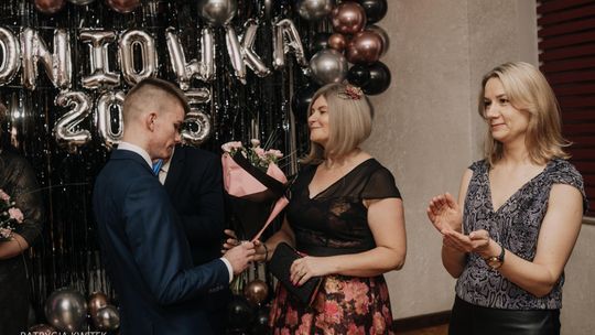 Studniówka 2025 - Zespół Szkół nr 1 im. Tadeusza Kościuszki w Krasnymstawie [GALERIA ZDJĘĆ]