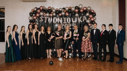 Studniówka 2025 - Zespół Szkół nr 1 im. Tadeusza Kościuszki w Krasnymstawie [GALERIA ZDJĘĆ]