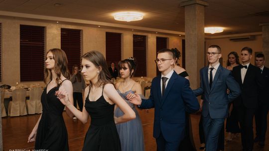 Studniówka 2025 - Zespół Szkół nr 1 im. Tadeusza Kościuszki w Krasnymstawie [GALERIA ZDJĘĆ]