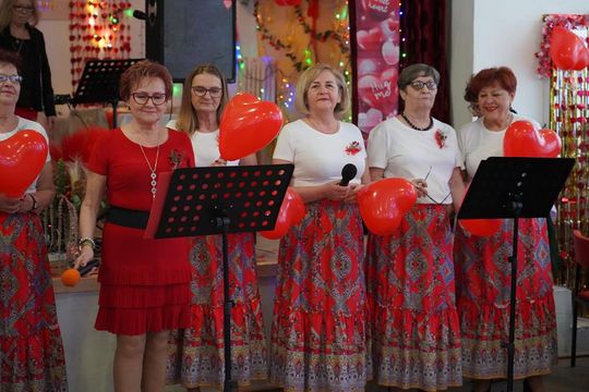 Seniorzy z "Oazy Radości" celebrują miłość! [GALERIA ZDJĘĆ]