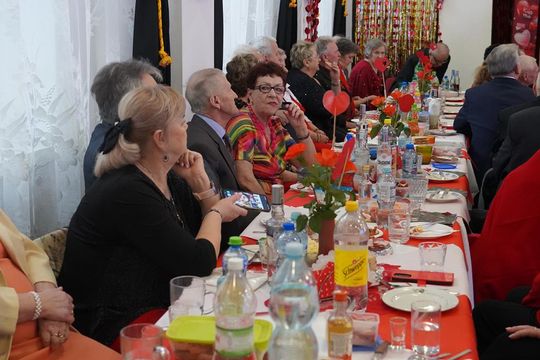 Seniorzy z "Oazy Radości" celebrują miłość! [GALERIA ZDJĘĆ]