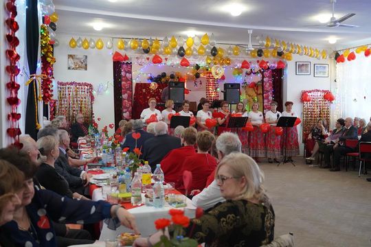 Seniorzy z "Oazy Radości" celebrują miłość! [GALERIA ZDJĘĆ]