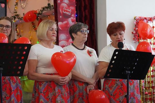 Seniorzy z "Oazy Radości" celebrują miłość! [GALERIA ZDJĘĆ]