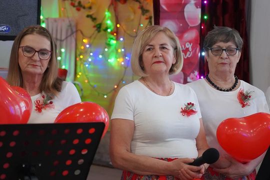 Seniorzy z "Oazy Radości" celebrują miłość! [GALERIA ZDJĘĆ]