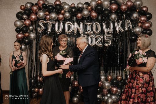 Studniówka 2025 - Zespół Szkół nr 1 im. Tadeusza Kościuszki w Krasnymstawie [GALERIA ZDJĘĆ]