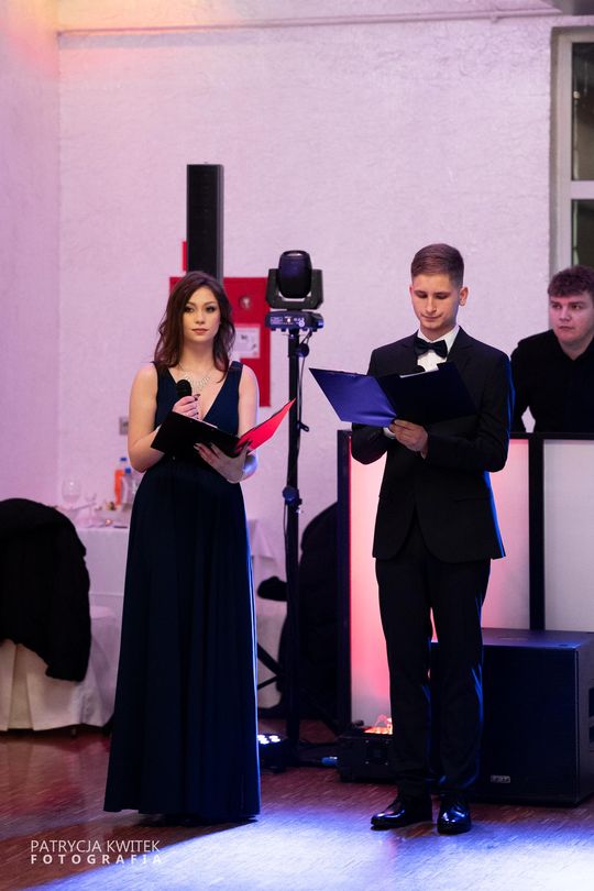 Studniówka 2025 - Zespół Szkół nr 1 im. Tadeusza Kościuszki w Krasnymstawie [GALERIA ZDJĘĆ]