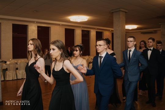 Studniówka 2025 - Zespół Szkół nr 1 im. Tadeusza Kościuszki w Krasnymstawie [GALERIA ZDJĘĆ]