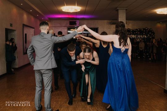 Studniówka 2025 - Zespół Szkół nr 1 im. Tadeusza Kościuszki w Krasnymstawie [GALERIA ZDJĘĆ]