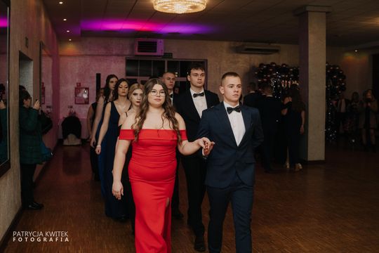 Studniówka 2025 - Zespół Szkół nr 1 im. Tadeusza Kościuszki w Krasnymstawie [GALERIA ZDJĘĆ]